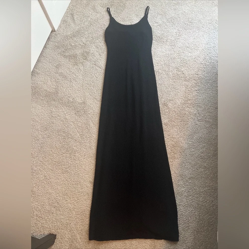 Womens Dissh Asher Black Knit Maxi Dress Slit Size Medium Scoop Neck - Picture 2 of 9